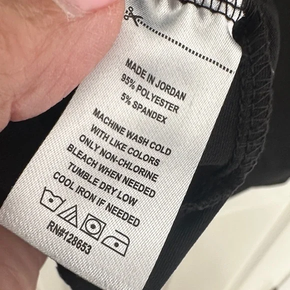 Black Women's Top - Picture 6 of 6